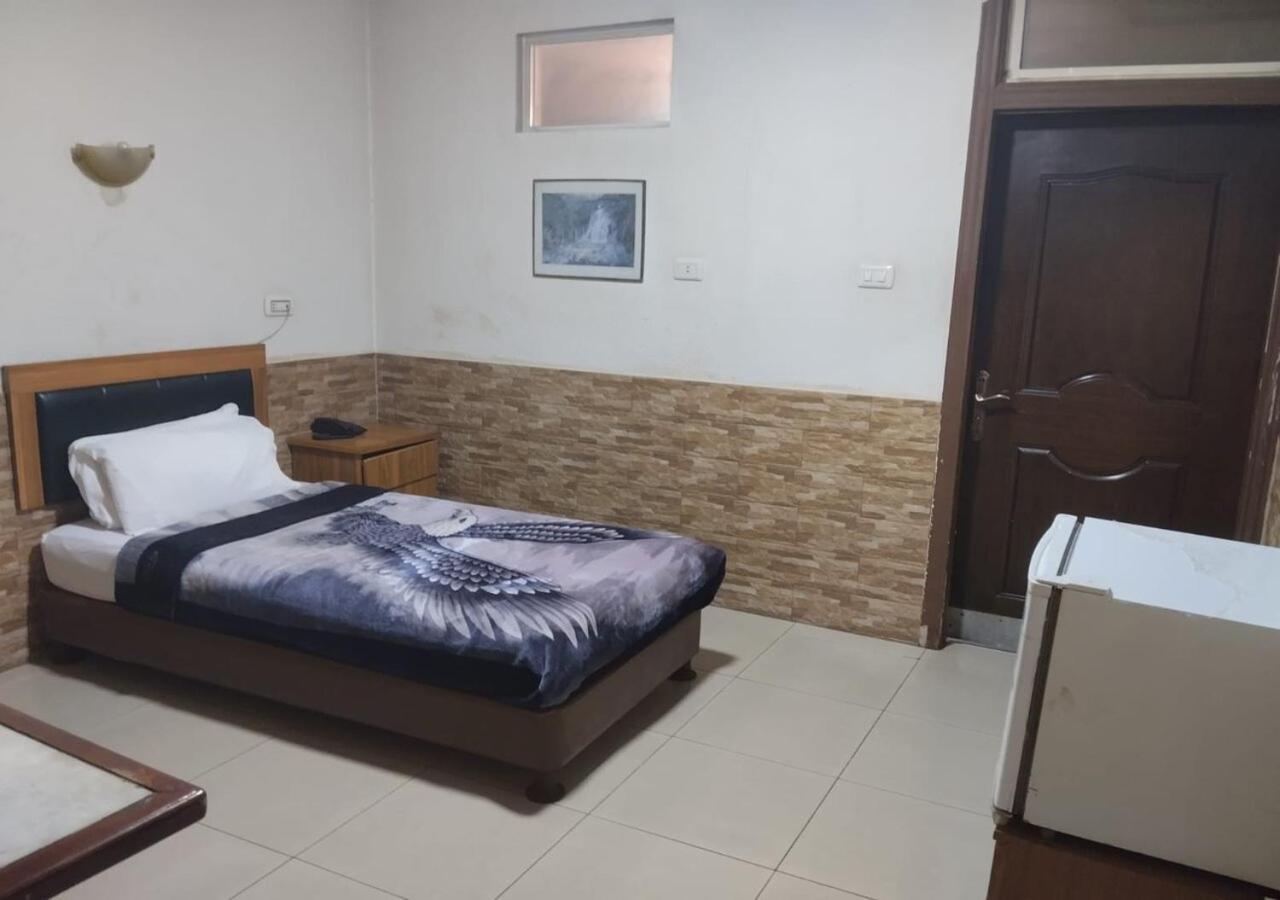 Amman Palace Hotel Bagian luar foto